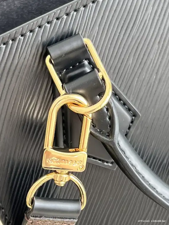 Official oldcobbler SAC VUITTON PETIT LOUIS PLAT 0630